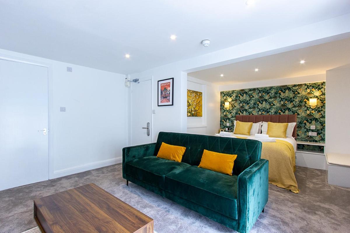 The White House 4* Brighton