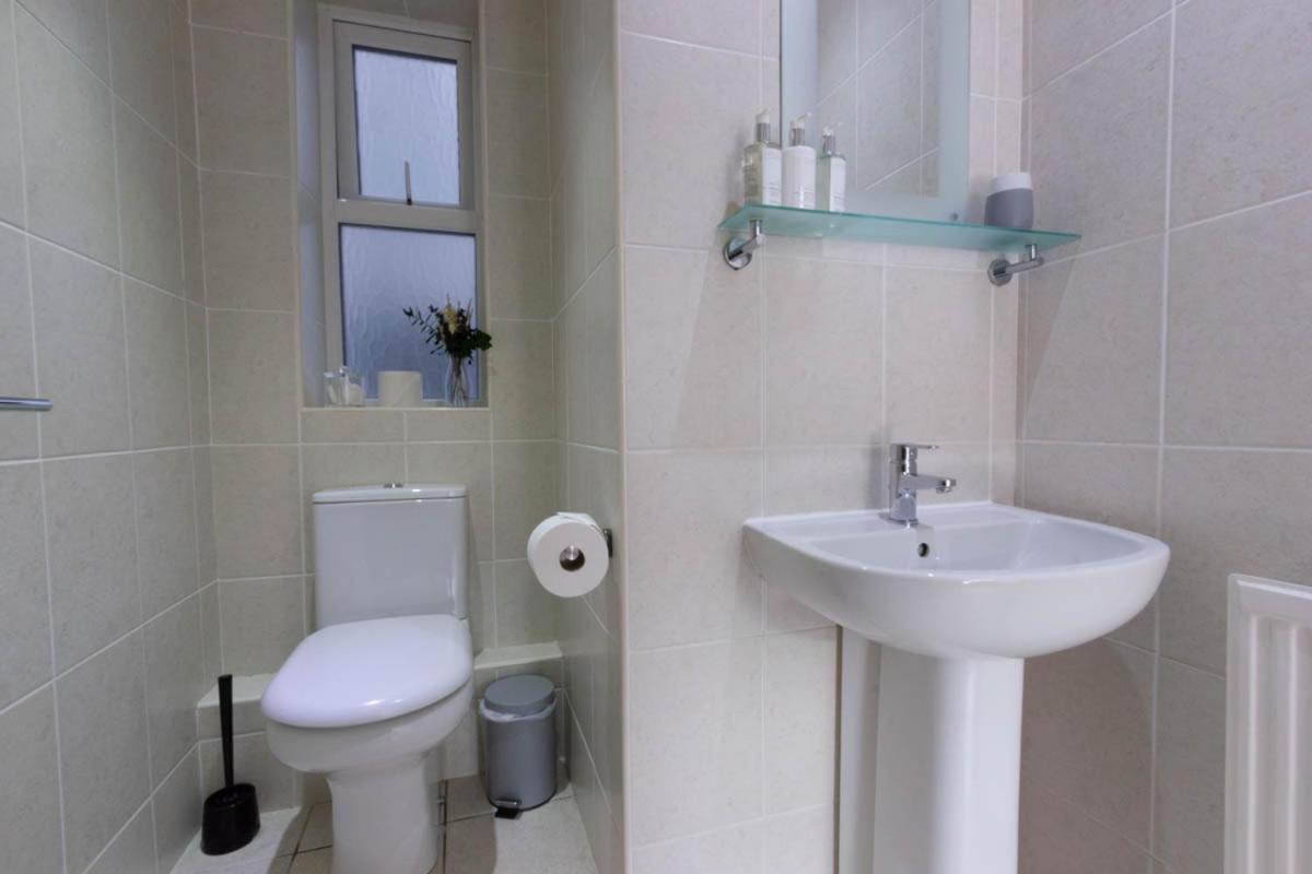 Gasthuis The White House 4*